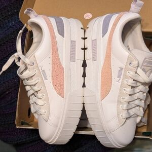 PUMA Women's Mayze White and Peach Sneakers